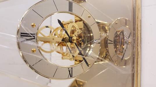 Buy the Vintage Seiko Pyramid Quartz Clock QAW109G | GoodwillFinds