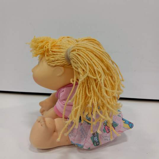 Cabbage Patch Kids Pretty Crimp N' Curl Doll Xavier Roberts image number 2
