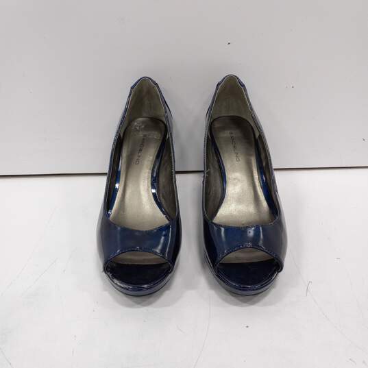 Bandolino Metallic Blue Heels Women's Size 8.5M image number 1