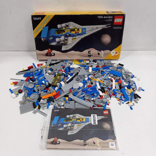 LEGO Galaxy Explorer 90th Anniversary Throwback Set Pieces IOB image number 2