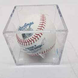 AUTHENTICATED Seattle Mariners MLB Dee Gordon Signed Baseball alternative image