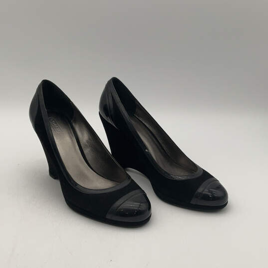 Womens Kerryann A8453 Black Leather Slip-On Wedge Pump Heels Size 10 B image number 1