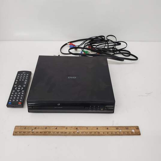 GPX D200b DVD/CD Player with Remote & cable connectors / Untested image number 2