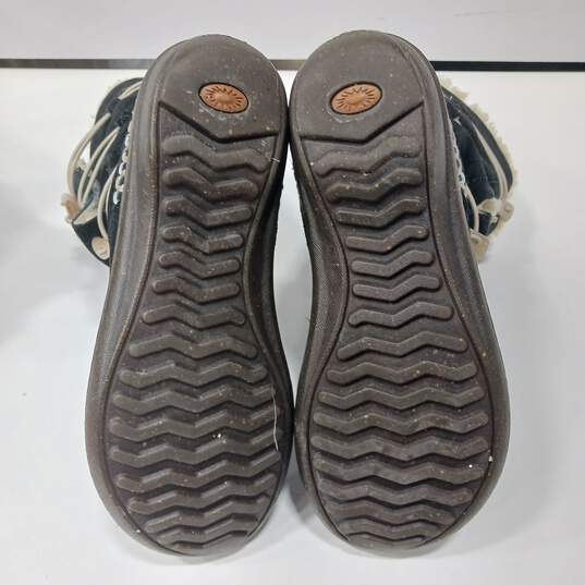 Koolaburra by Ugg Women's Black Suede Boots Size 8 image number 5