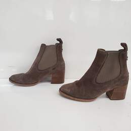 Ugg Faye Suede Chelsea Boots Size 7.5