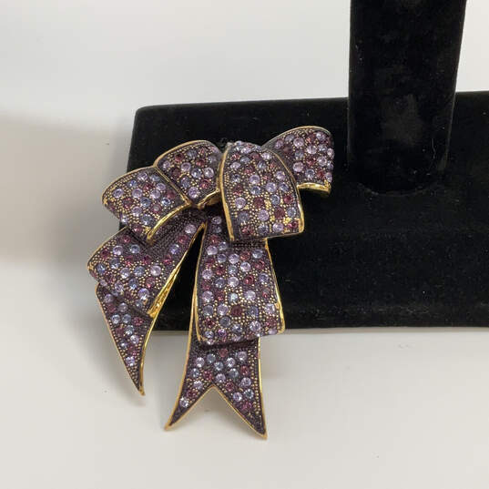Designer Joan Rivers Gold-Tone Crystal Cascading Ribbon Bow Brooch Pin image number 4