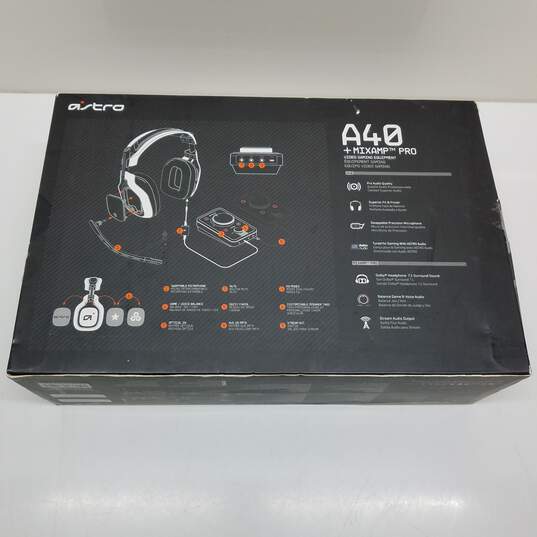 Astro A40 gaming headphones headset - missing components - untested image number 5