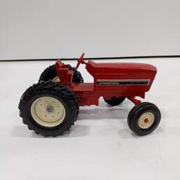ERTL Stk #415 Red Die Cast Farm Tractor