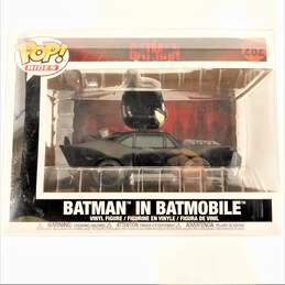 Funko Pop! Rides 282 The Batman - Batman In Batmobile w/ Plastic Casing