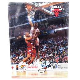 HOF Scottie Pippen Autographed Photo Chicago Bulls alternative image