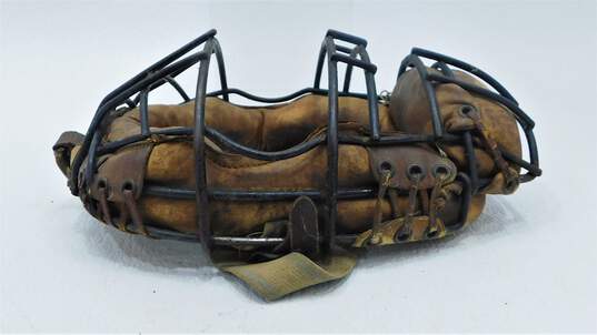 Vintage 1940-1949 Rawlings Leather & Wire Frame Baseball Catchers Mask image number 2