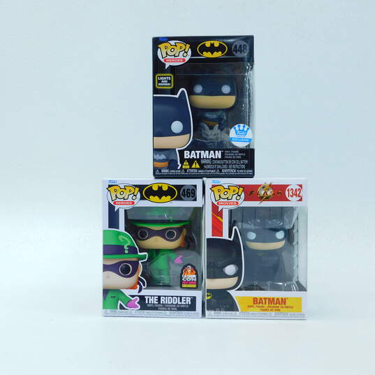 Funko Pop! Heroes 448 Batman (Funko Exclusive), 469 The Riddler (L. A. Comic Con 2022 Show Exclusive), and 1342 The Flash Batman (Set of 3) image number 2