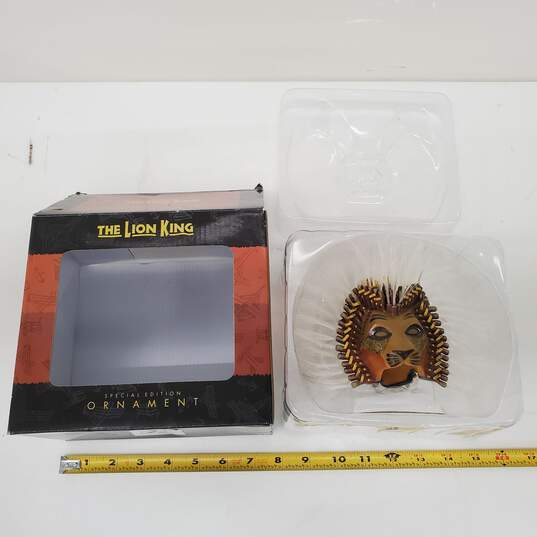 Disney's The Lion King Special Edition Ornament IOB image number 2