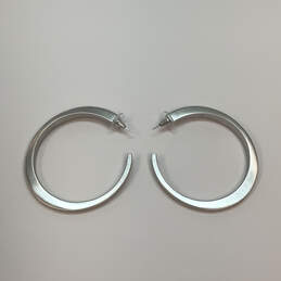 Designer Kendra Scott Silver-Tone Secure Lock Back Open Hoop Earrings alternative image