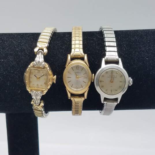 Bulova, Elgin, Plus Mixed Brand Models Vintage Ladies Bundle of Seven Various Watch Collection image number 2