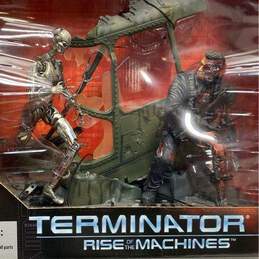 McFarlane Toys Terminator 3 Rise Of The Machines The End Battle Deluxe Boxed Set alternative image