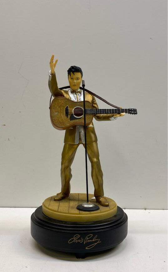 Lot of Elvis Presley Collectibles image number 2
