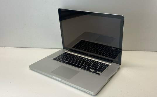 Apple MacBook Pro 15" (A1286) No HDD image number 3