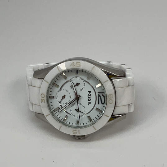 Designer Fossil Stainless Steel Chronograph Round Dial Analog Wristwatch image number 2