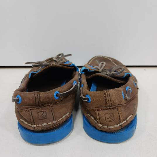 Boys Brown Blue Leather Moc Toe Low Top Lace Up Boat Shoes Size 12.5 image number 4