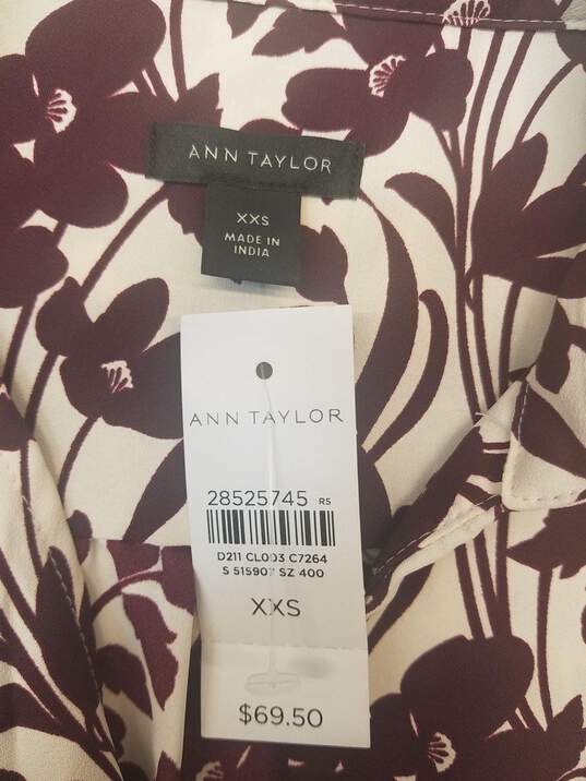 Ann Taylor Cream/Purple Floral Long Sleeve Blouse Size XXS image number 4
