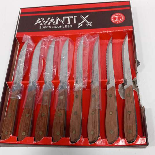 Vintage Avantix Solid Stainless Gourmet 8pc Steak Knife Set image number 2