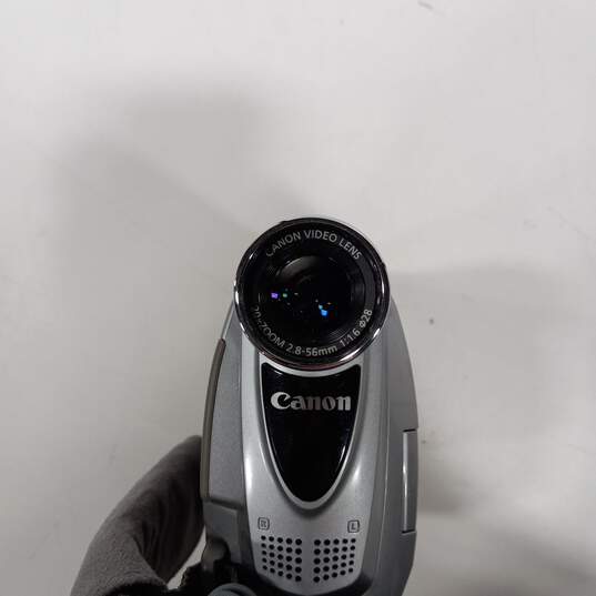 Canon 400x  Silver Camcorder image number 4