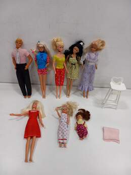 8pc Bundle of Vintage Barbie Dolls