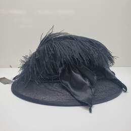 Elite Champagne Sunday Kentucky Derby Fascinator Hat In Black w/Bow Feathers alternative image