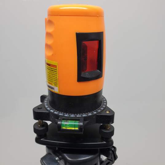 Cen-Tech Self-Levelling Laser Level with Tripod and Case image number 2