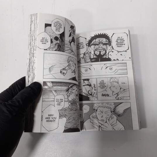 Bundle of 12 Manga Graphic Novels image number 5