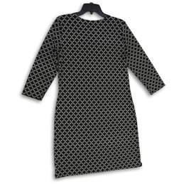 NWT Womens White Black Geometric 3/4 Sleeve Lace Up V-Neck Shift Dress Sz M alternative image
