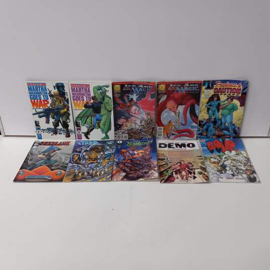 Bundle of Ten Assorted Comic Books image number 1