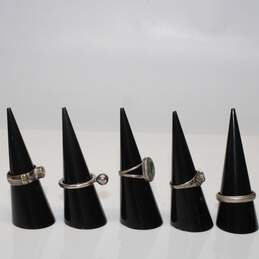 Assortment of 5 Sterling Silver Rings (Sizes 5 - 10.25) - 15.6g alternative image