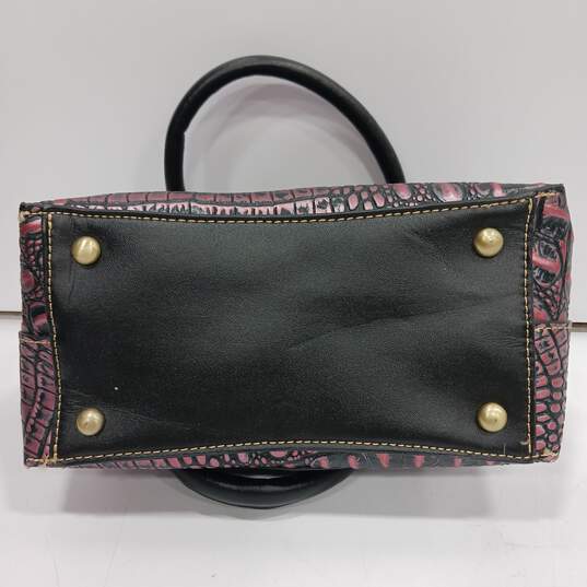 Women's Scale Prints Madi Claire Burgundy Bag image number 3