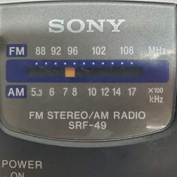 Vintage Sony FM Stereo/AM Radio SRF-49 Walkman For Parts/Repair alternative image
