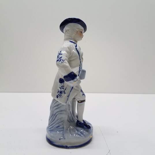 Porcelain Victorian Male Blue Figurine image number 3