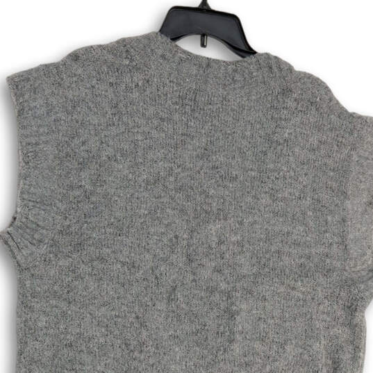 NWT Womens Gray V-Neck Sleeveless Tight Knit Pullover Sweater Size Medium image number 4