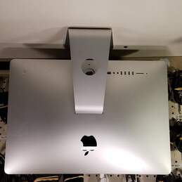 Apple iMac 13,1, 21.5in 1TB HDD i5-3330S 2.7GHz 8GB RAM alternative image