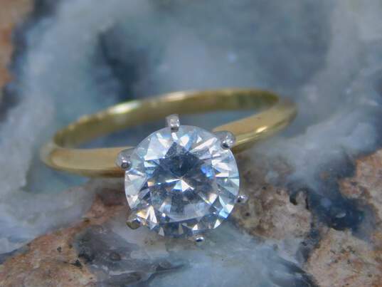Elegant 14K Yellow Gold CZ Solitaire Engagement Ring 3.1g image number 1