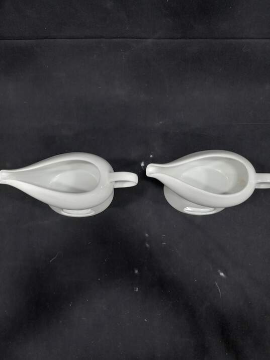 Bundle of Four Over and Back White Ceramic Stoneware Gravy Boats with Warmers image number 2