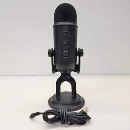 Blue Yeti Professional Multi-Pattern USB Condenser Microphone Black