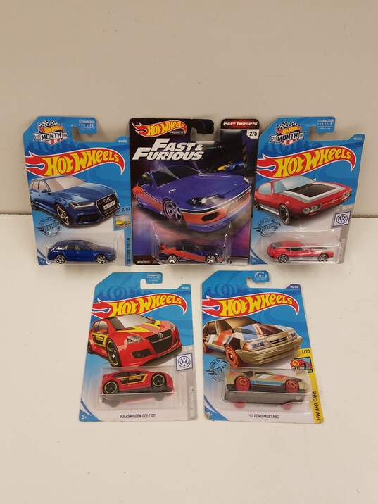 Assorted 2017 Hot Wheels Diecast Bundle Lot of 5 NIB Fast Furious image number 1
