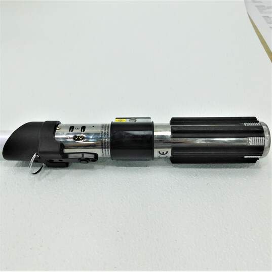 2007 Hasbeo C-2945A Red Star Wars Working Lightsaber image number 4