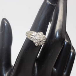 10K White Gold Diamond Accent Ring Size 5.25 - 3.3g