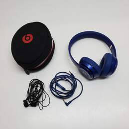 Beats By Dre Solo Blue On Ear Headphones With Case
