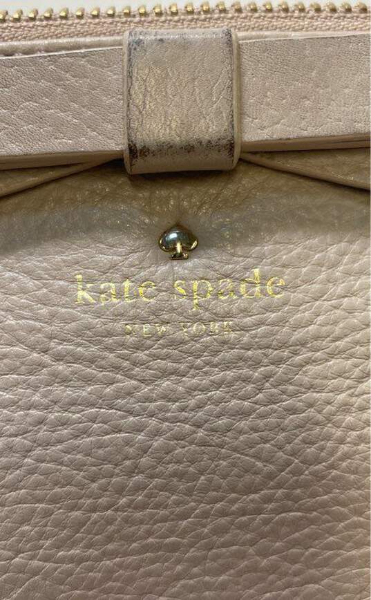 Kate Spade Gray Leather Zip Crossbody Bag image number 5