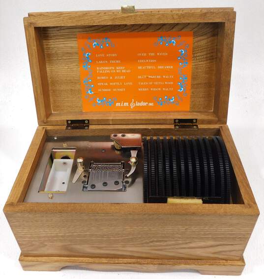 1950’s M.I.M. Lador 12 Disc Wood Music Box Japan Battery Opt. Popular Songs image number 2