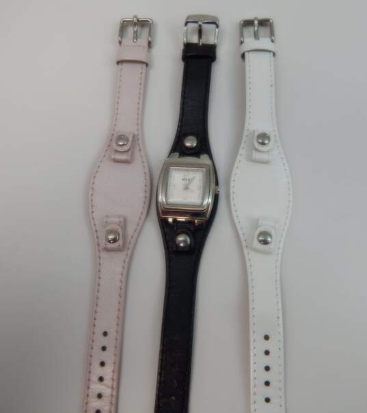 Relic Ladies Silver Tone Interchangeable Leather Band Watch 57.2g image number 1