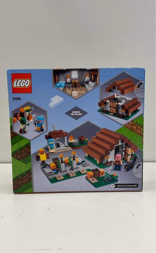 LEGO Minecraft: The Abandoned Village (21190) image number 2